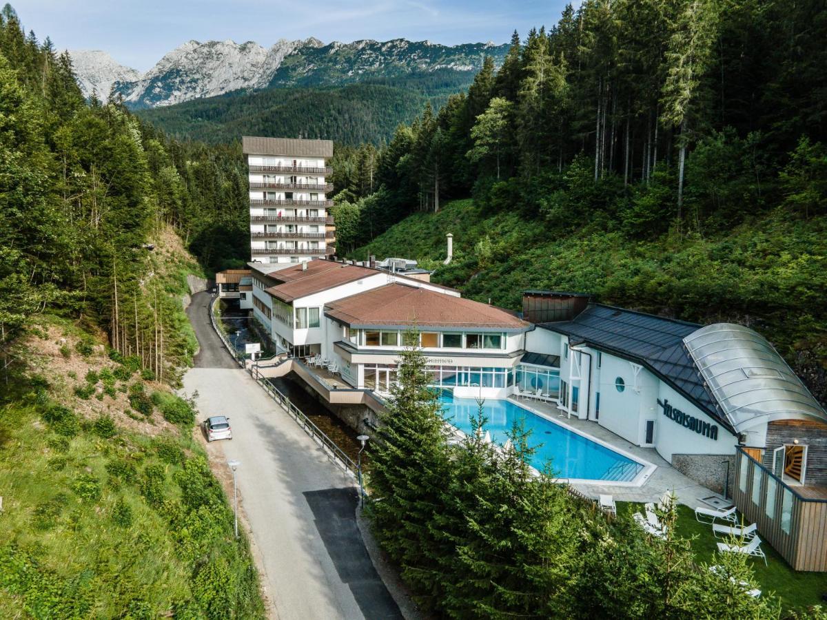 Gesundheit & Wellness Resort Бад-Миттерндорф Экстерьер фото